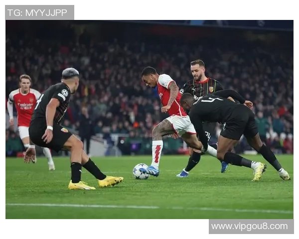 03年欧冠经典对决曼联与皇马的巅峰对抗回顾